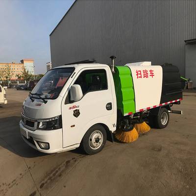 东风柴油小型扫路车 一车多能，冬季除雪与四季清扫的完美解决方案